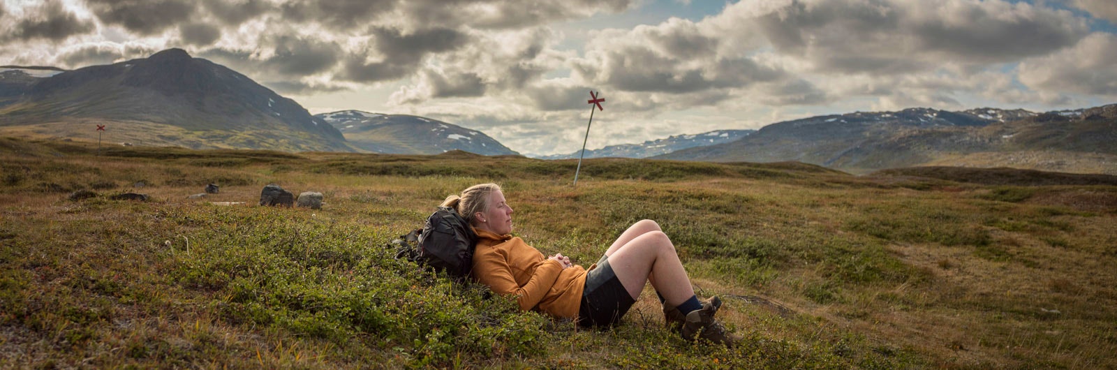 Fjällvandrare ligger och vilar